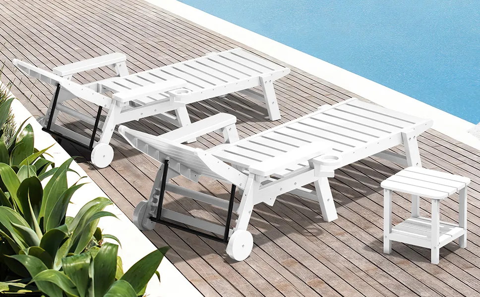 Casual Chaise with Wheel by the pool (11)