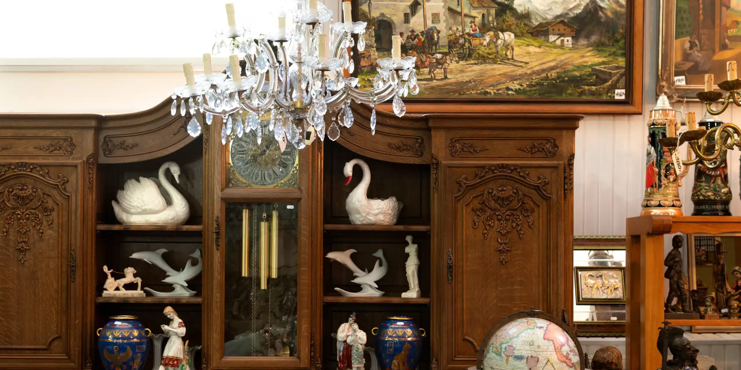vintage-furniture-antique-store