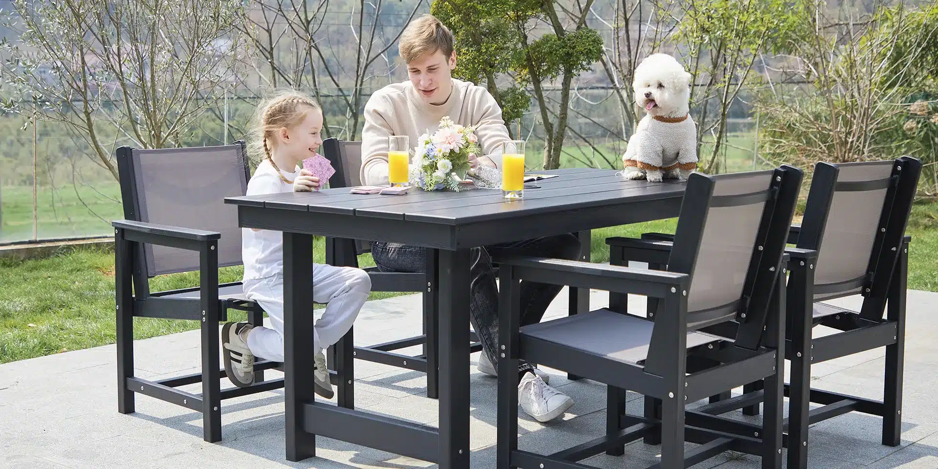 5 best material for outdoor table