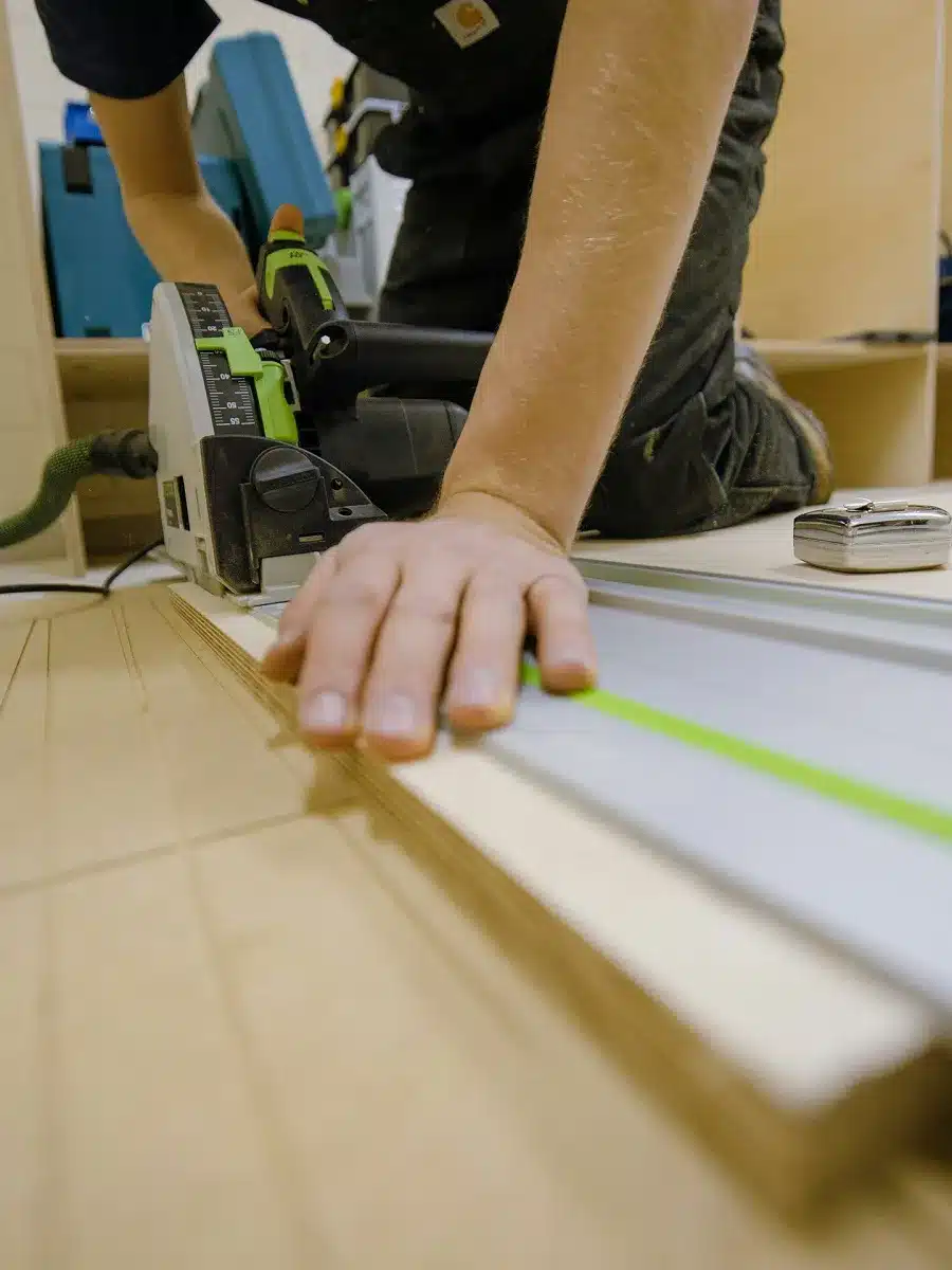 cut wood
