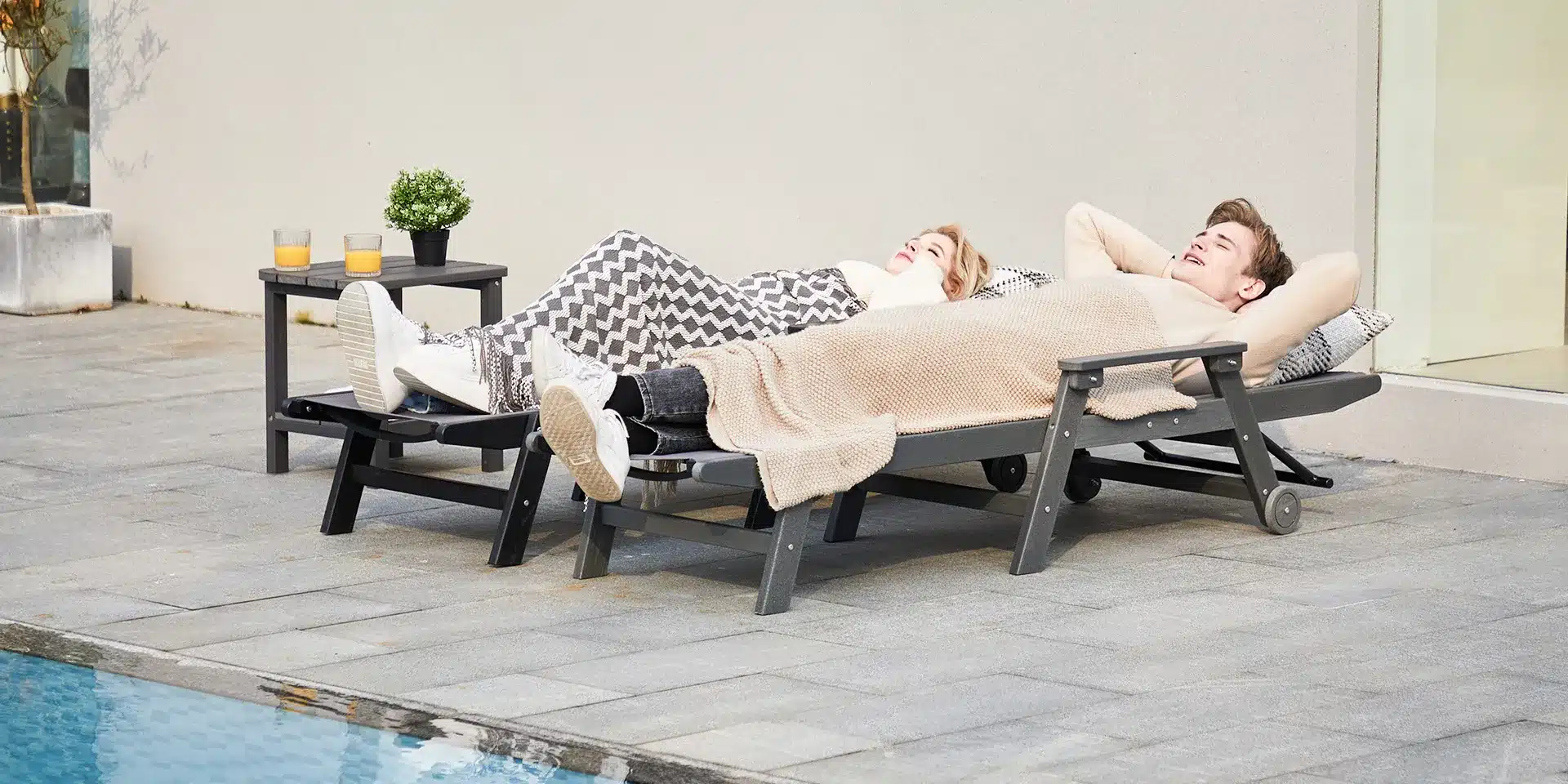 HDPE Oversized Outdoor Sling Chaise Lounge by the Poolside