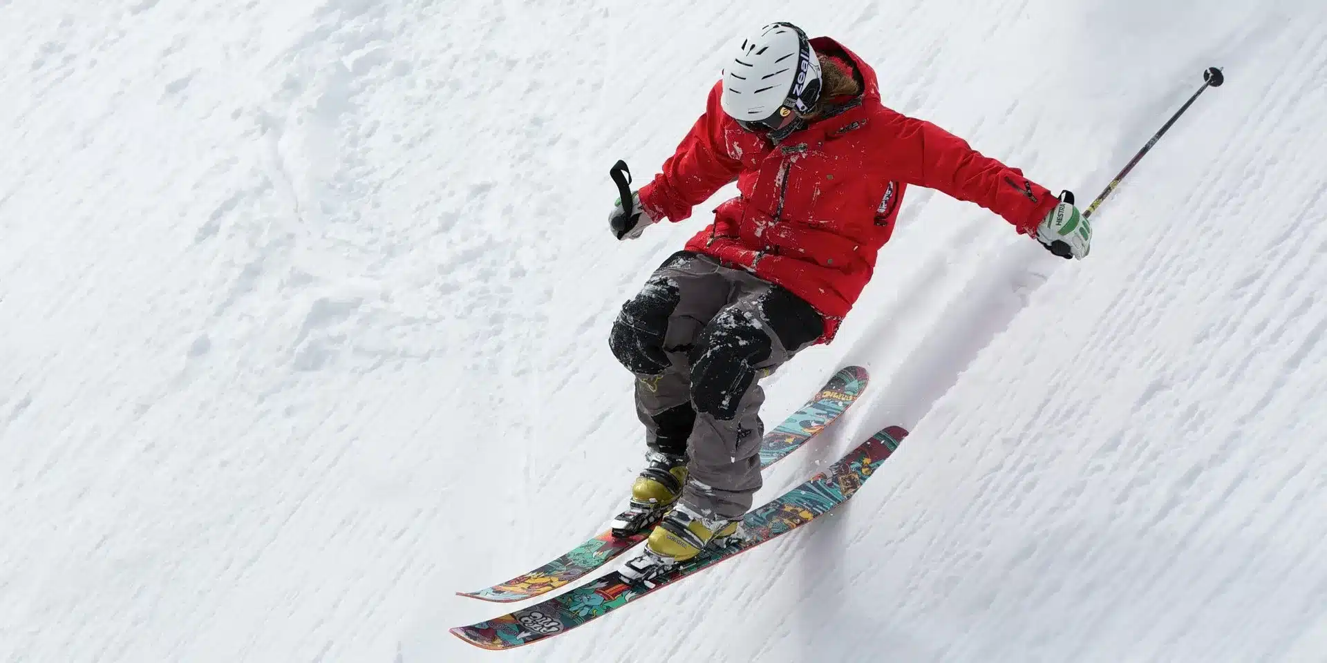 skiing in the mountain