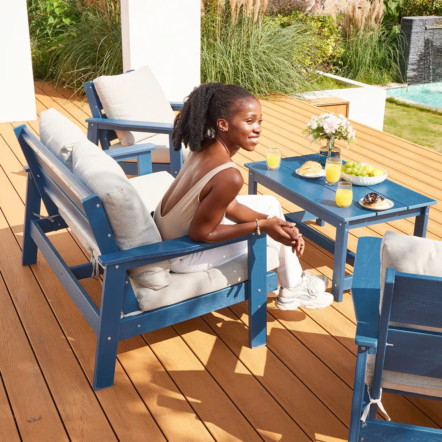 George Oliver Eller Loveseat With Cushions