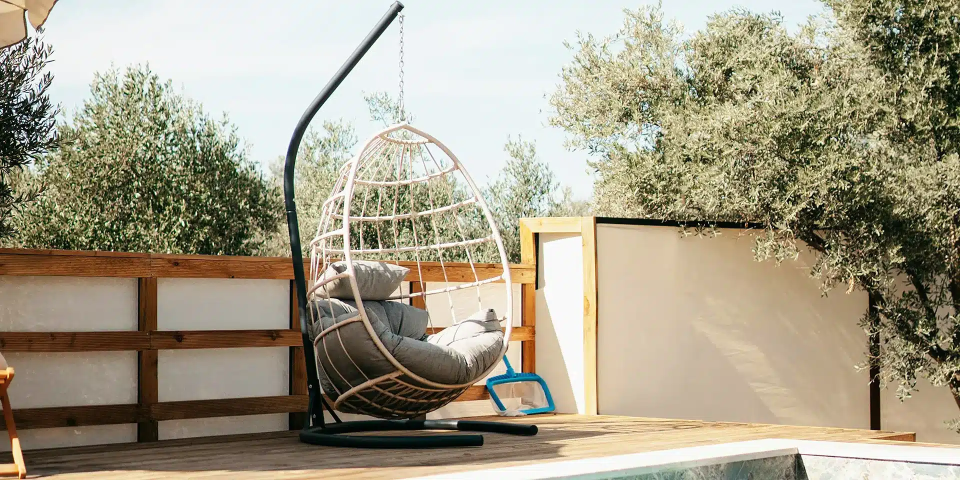 Hanging Egg Swing