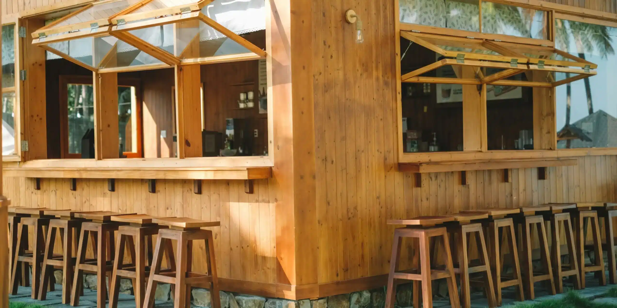 how to buide an outdoor bar