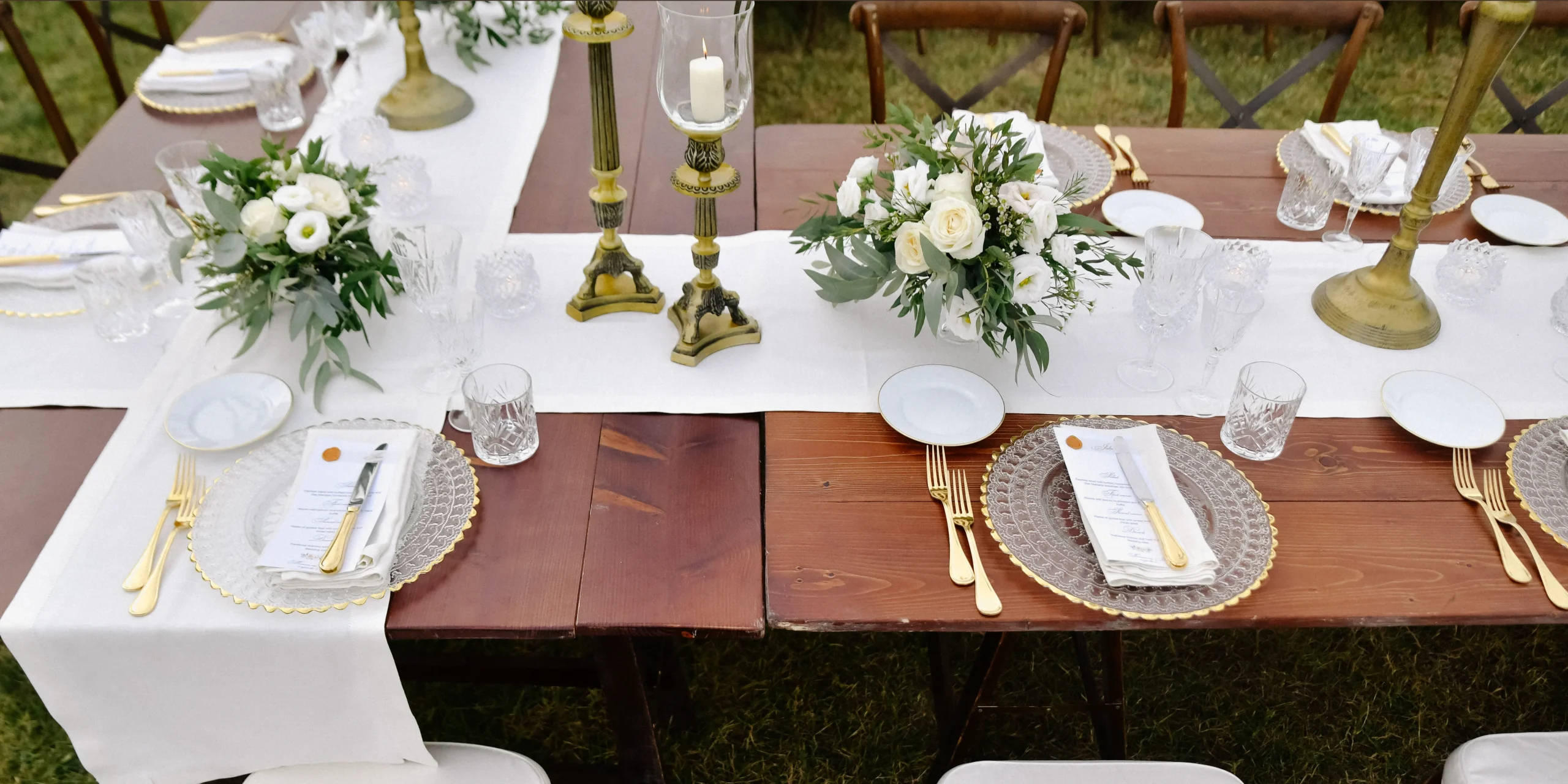 dining table detailed decor scaled