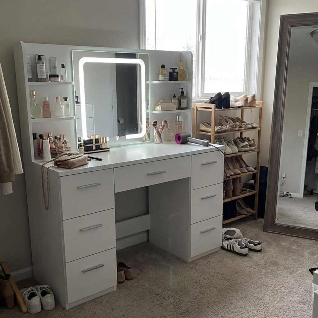 Image #1 from Flavie